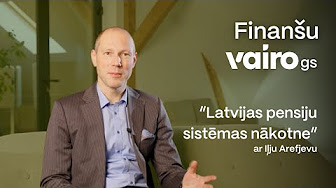 Video sīktēls ar finanšu ekspertu, sēžot studijā.